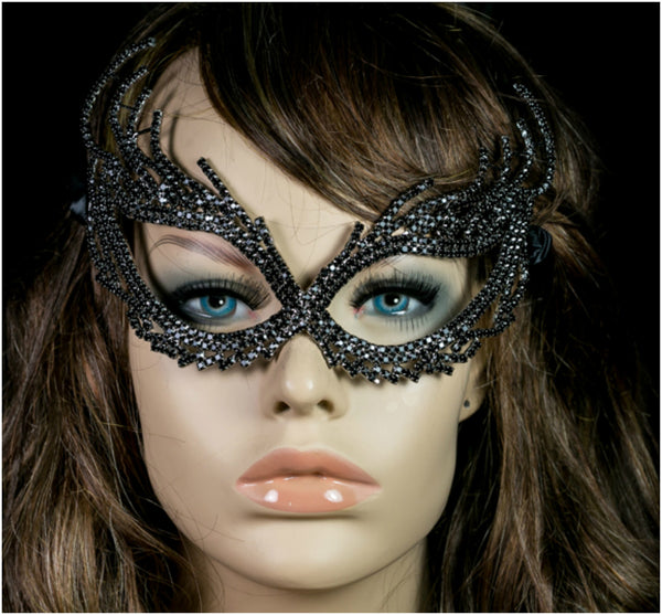 Nadelie Modern Cat Eye Masquerade Mask | Crystal | Black